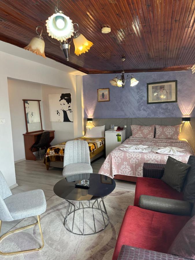 Life Inn Hotel Istanboel Buitenkant foto